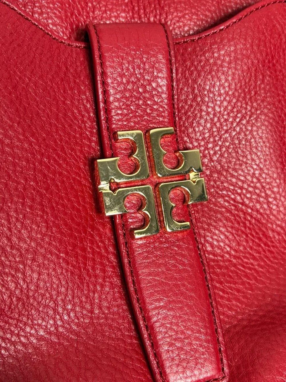 Tory Burch Plaque Large Pebbled Leather Tote in Kir Royale